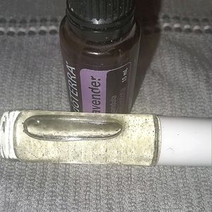 Doterra lavender roller mixed in jojoba oil